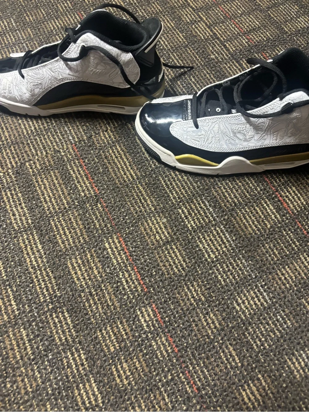 Jordan low top